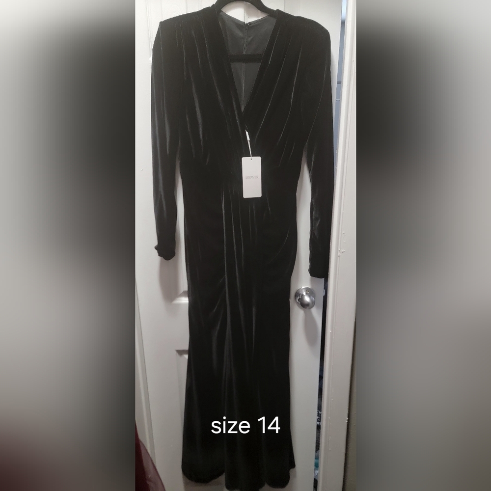 Elegant Black Long Sleeve Dress